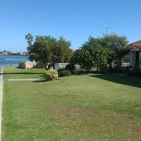 Mandurah Central Estuary Soldiers Cove Townhouse Bagian luar foto