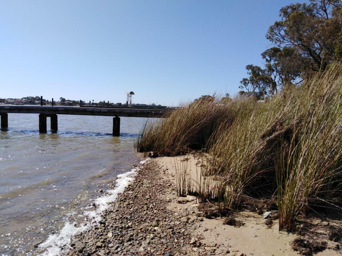 Mandurah Central Estuary Soldiers Cove Townhouse Bagian luar foto